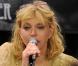 Courtney Love performe afin d'assurer la promo de son nouvel album Nobody's Daughter chez Best Buy à New York le 26 avril 2010  