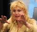 Courtney Love performe afin d'assurer la promo de son nouvel album Nobody's Daughter chez Best Buy à New York le 26 avril 2010  