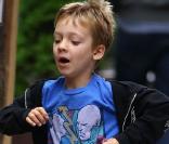 Le petit Ryder Hudson, fils de Kate Hudson, sur le tournage de  Something Borrowed , à New York, le 28 avril 2010.