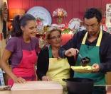 Ursula Freiss et Cyril Hanouna dans Kitchen Connection