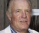 James Caan à l'occasion de l'avant-première de  Mercy , à l'Egyptian Theatre d'Hollywood, à Los Angeles, le 3 mai 2010.