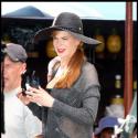 Regardez Nicole Kidman se lâcher avec Jennifer Aniston, entre danse en bikini et... tenue sexy transparente !