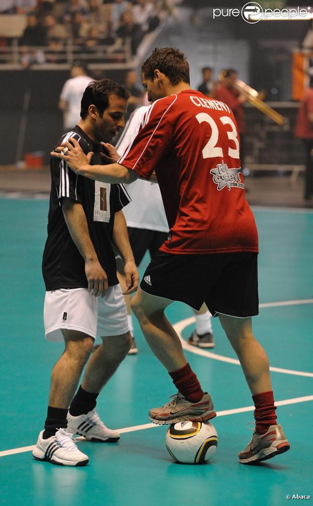 Jeremy Clément et Ludovic Giuly lors de la 5ème édition du Foot Concert au Palais des Sports de Lyon le 11 mai 2010