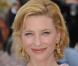 Cate Blanchett dans un tailleur Armani lors du photocall de Robin des Bois le 12 mai 2010 pendant le festival de Cannes