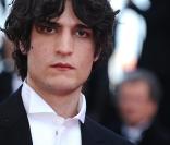 Louis Garrel avant la projection du film Des Hommes et des Dieux, de Xavier Beauvois lors du Festival de Cannes, le 18 mai 2010