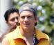 Ashton Kutcher : Avec son look improbable, le beau brun est devenu très vulgaire... Demi va devoir sévir !