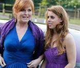 Le 20 mai 2010, le Butterfly Ball, donné à Londres au profit de l'association Cauldwell Children, a pu compter sur le soutien de nombreuses personnalités, dont la princesse Beatrice d'York, en beauté et accompagnée par sa mère