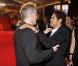 Jamel Debbouze et Melissa Theuriau sortent du Palais des Festivals, et remercient Thierry Fremaux