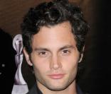 Penn Badgley lors de la soirée  Gracie Awards Gala  au Beverly Hilton Hotel à Beverly Hills, 25 mai 2010 
