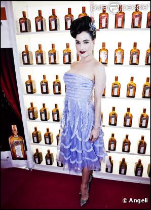 Dita Von Teese au restaurant Josefina où s'est déroulée la "Cointreau launch party" à Stockholm en Suède, le 1er juin 2010