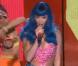 Katy Perry a mis le feu avec Snoop Dogg lors des MTV Movie Awards le 6 juin 2010 avec California Gurls