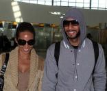 Alicia Keys et son fiancé Kasseem Dean au départ de Londres pour l'Afrique du Sud, le 8 juin 2010 ! 