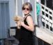Kelly Osbourne, toujours amincie et décontractée : balade ensoleillée avec sa maman Sharon !