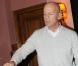 Bruce Willis, nouvel ambassadeur de la vodka Sobieski (du groupe français Belvedere), lors d'un événement promotionnel au bar de l'Hôtel Ritz, à Paris, le 24 juin 2010.