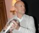 Bruce Willis, nouvel ambassadeur de la vodka Sobieski (du groupe français Belvedere), lors d'un événement promotionnel au bar de l'Hôtel Ritz, à Paris, le 24 juin 2010.