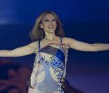 Kylie Minogue se produit sur le plateau de l'émission Germany's Next Topmodel, à Cologne, en Allemagne, il y a quelques jours.