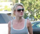 Britney Spears a sorti, il y a quelques jours, la ligne de vêtements qu'elle a dessinée pour la marque Candie's.