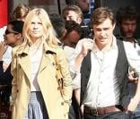 Ed Westwick et Clémence Poésy sur le tournage de Gossip Girl à Paris dans le XII e arrondissement de Paris