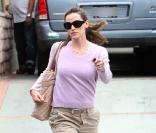 Jennifer Garner va rendre visite à ses amis (12 juillet 2010 à Santa Monica) 