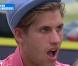 Benoit a du mal à croire que Robin vient de le trahir ! 