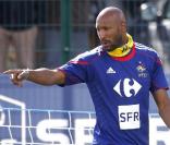 Nicolas Anelka brise enfin le silence...