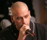 Le rappeur Sinik prend la défense de son amie...