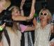 Entourée de sa soeur Nicky et de son boyfriend Cy Waits, Paris Hilton a attiré tous les regards sur elle au VIP Room à St-Tropez, samedi 24 juillet.