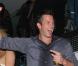 Paris Hilton s'est rendue au VIP Room aux côtés de son boyfriend Cy Waits, samedi 24 juillet. Il semble s'amuser comme un petit fou... mais sans elle !