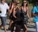 Paris Hilton, accompagnée de sa soeur, Nicky Hilton, arrivent au Nikki Beach le samedi 24 juillet à Saint-Tropez.
