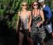 Paris Hilton, accompagnée de sa soeur, Nicky Hilton, arrivent au Nikki Beach le samedi 24 juillet à Saint-Tropez.