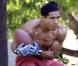 Mario Lopez : Le futur papa nous dévoile encore son corps sculpté !