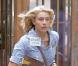 Russell Brand embrasse sa partenaire Greta Gerwig sur le tournage du film Arthur à New York le 3 août 2010