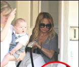 Nicole Richie part se promener avec Harlow et une de ses amies...