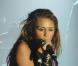 Miley Cyrus dévoile  Who owns my heart , son nouveau single, dont elle tournait le clip ce week-end à Detroit.