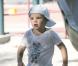 Cruz Beckham : Converse aux pieds, short de basketteur et casque de "bad-boy", ce petit filou a de quoi attirer les paparazzi.