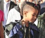 Tout comme son grand frère, Willow Smith adore se faire remarquer et montrer qu'elle a tout d'une grande... Et cela passe par son style ! 