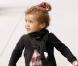 Toujours tendance, Honor Warren suit à la lettre les conseils mode de sa célèbre maman.