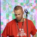 M. Pokora : chanter en anglais s'avère 'dangereux' pour sa carrière