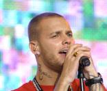 M. Pokora : chanter en anglais s'avère 'dangereux' pour sa carrière