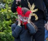 Les enfants de Michael Jackson au temps du vivant de leur père, devaient porter des masques pour protéger leurs identités 