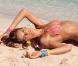 Izabel Goulart : Question maillot de bain, moins y'en a, mieux c'est !