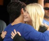 Taylor Momsen et Penn Badgley sur le plateau de tournage de Gossip Girl, le 2 septembre 2010