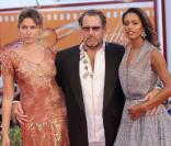 Lola et Julian Schnabel, avec aussi Rula Jebreal, à l'occasion de la présentation de  Miral , dans le cadre de la 67e Mostra de Venise, le 2 septembre 2010.