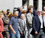 Les obsèques de Laurent Fignon, décédé le 31 août 2010, se sont déroulées au cimetière du Père-Lachaise le 3 septembre. Jacques Fignon, le père de Laurent, y assistait. 