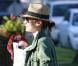 Natascha McElhone s'occupe de son petit Rex le 3 septembre 2010 dans West Hollywood