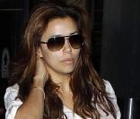 Eva Longoria Parker arrive à l'aéroport de LAX à Los Angeles pour se rendre à Londres le 3 septembre 2010
