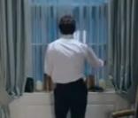 Hugh Grant est un Premier ministre qui danse dans Love Actually