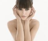 Monica Cruz pose pour les robes de mariée 2011 de Aire Barcelona