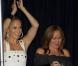Jennifer Lopez, conquise par la voix exceptionnelle de son mari Marc Anthony. Miami, le 17/09/2010