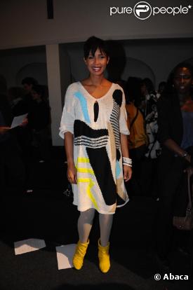 Sonia Rolland au premier rang du défilé Junko Shimada